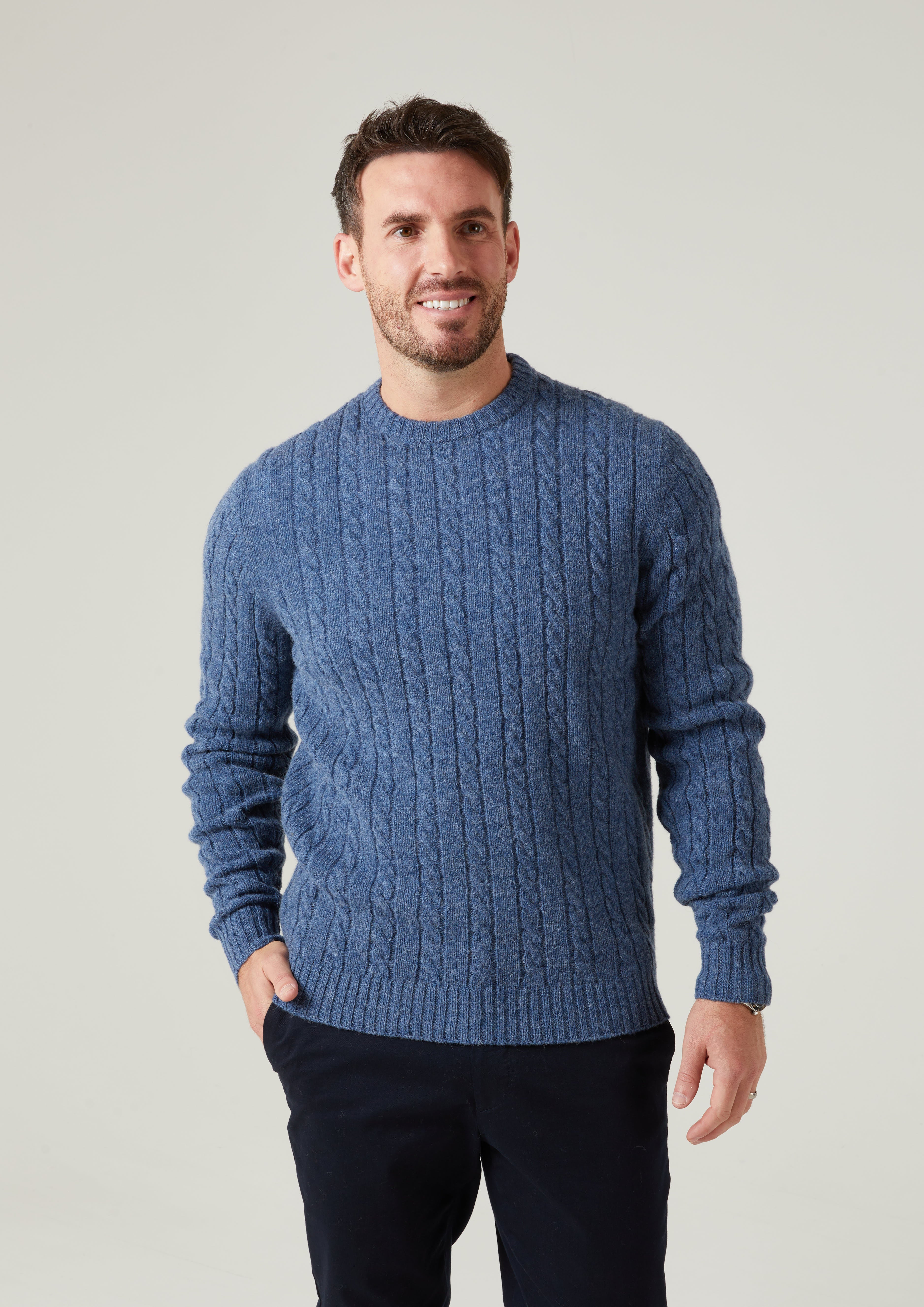 Shetland Wool Cable Knit jumper In Indigo – Alan Paine UK