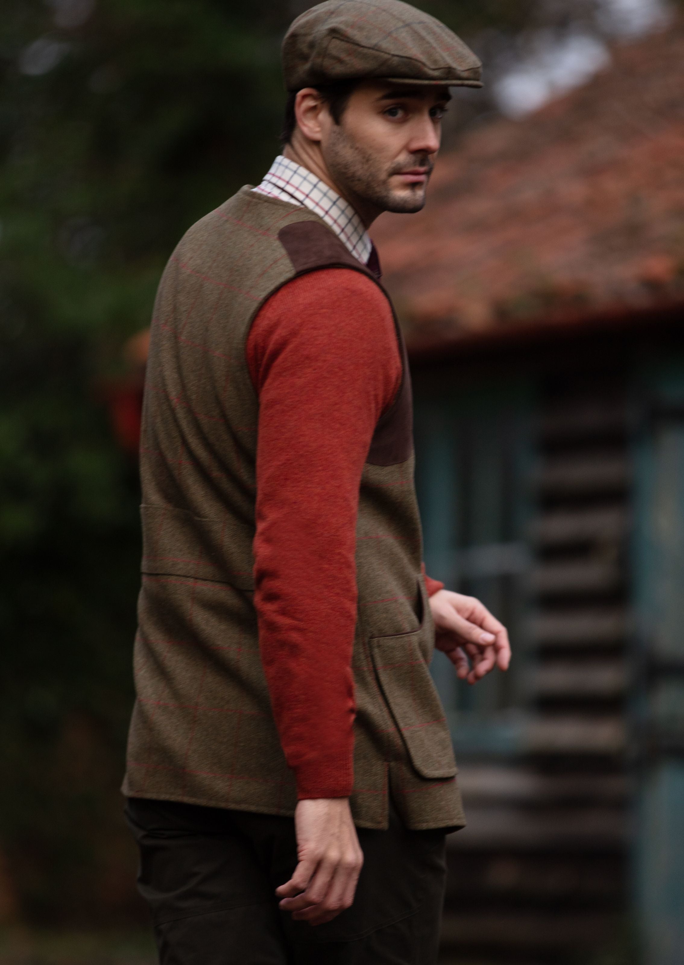 Combrook Men s Shooting Waistcoat in Sage Alan Paine UK