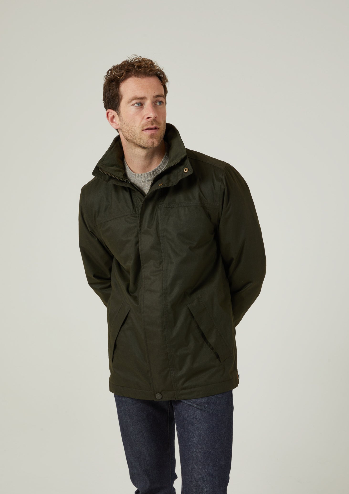 Buy online Olive Green Solid Bomber Jacket from Jackets for Men by  Aeropostale for ₹2250 at 55% off | 2024 Limeroad.com