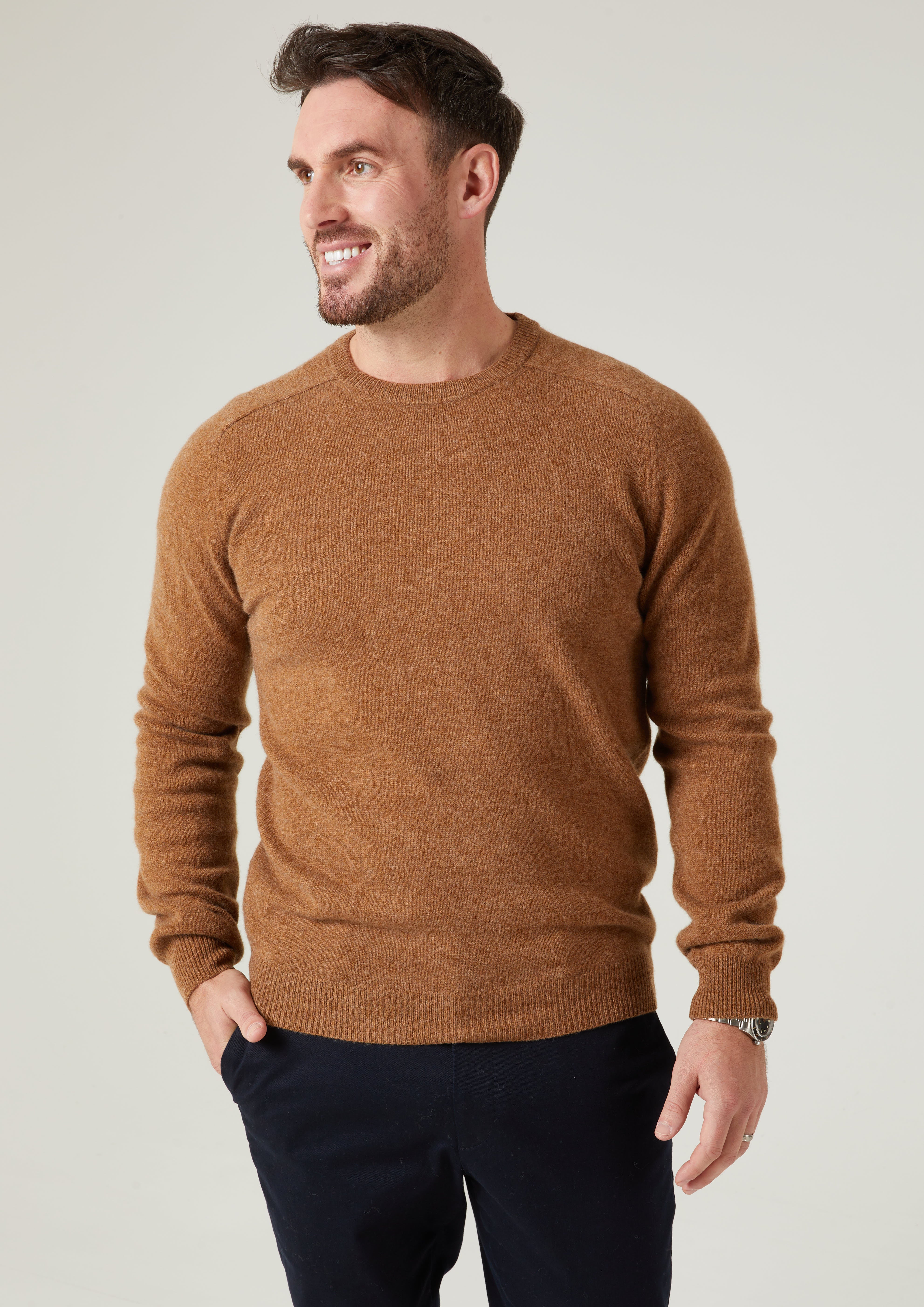 Men s Lambswool Jumper In Driftwood Alan Paine UK